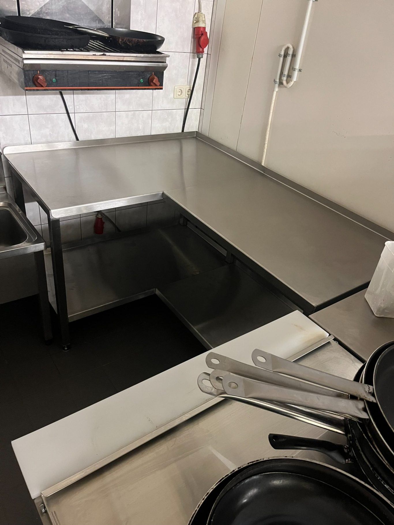 Edelstahl Küchenarbeitstisch